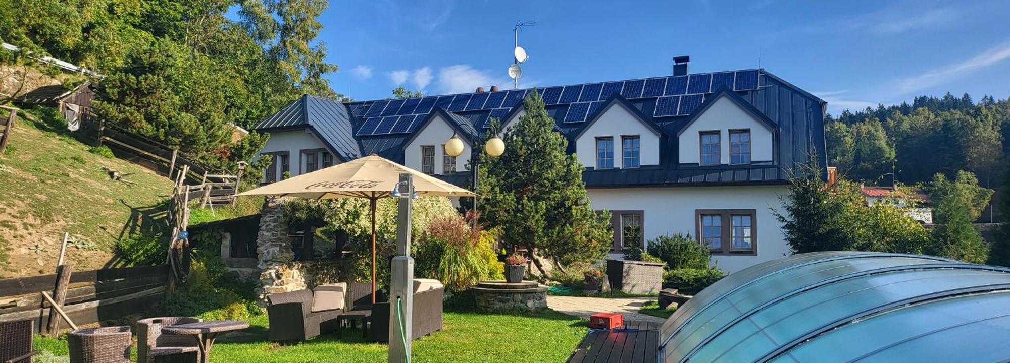 Hotel Zlaty Potok Nicov  Экстерьер фото